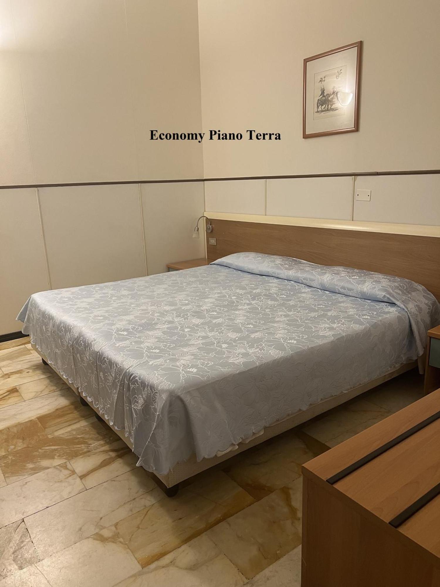 Quarto Duplo Econômico